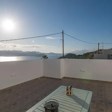 Malum Sunset View Villa Tripiti Exterior photo